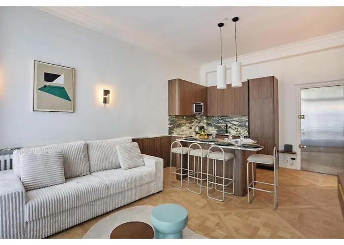 Apartment On The Champs Elysees