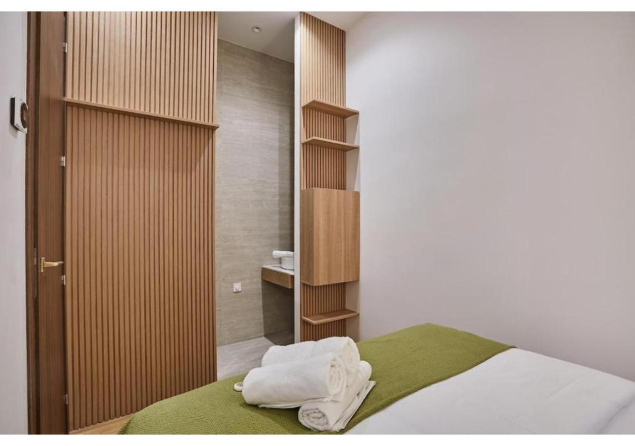 On The Champs Elysees Appartamento Parigi